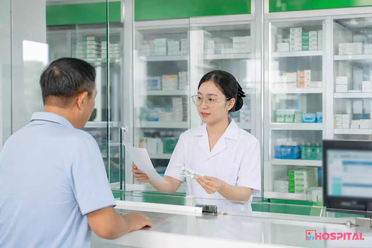 Cấp Phát Thuốc Ngoại Trú BHYT: Đối Chiếu Đơn Thế Nào