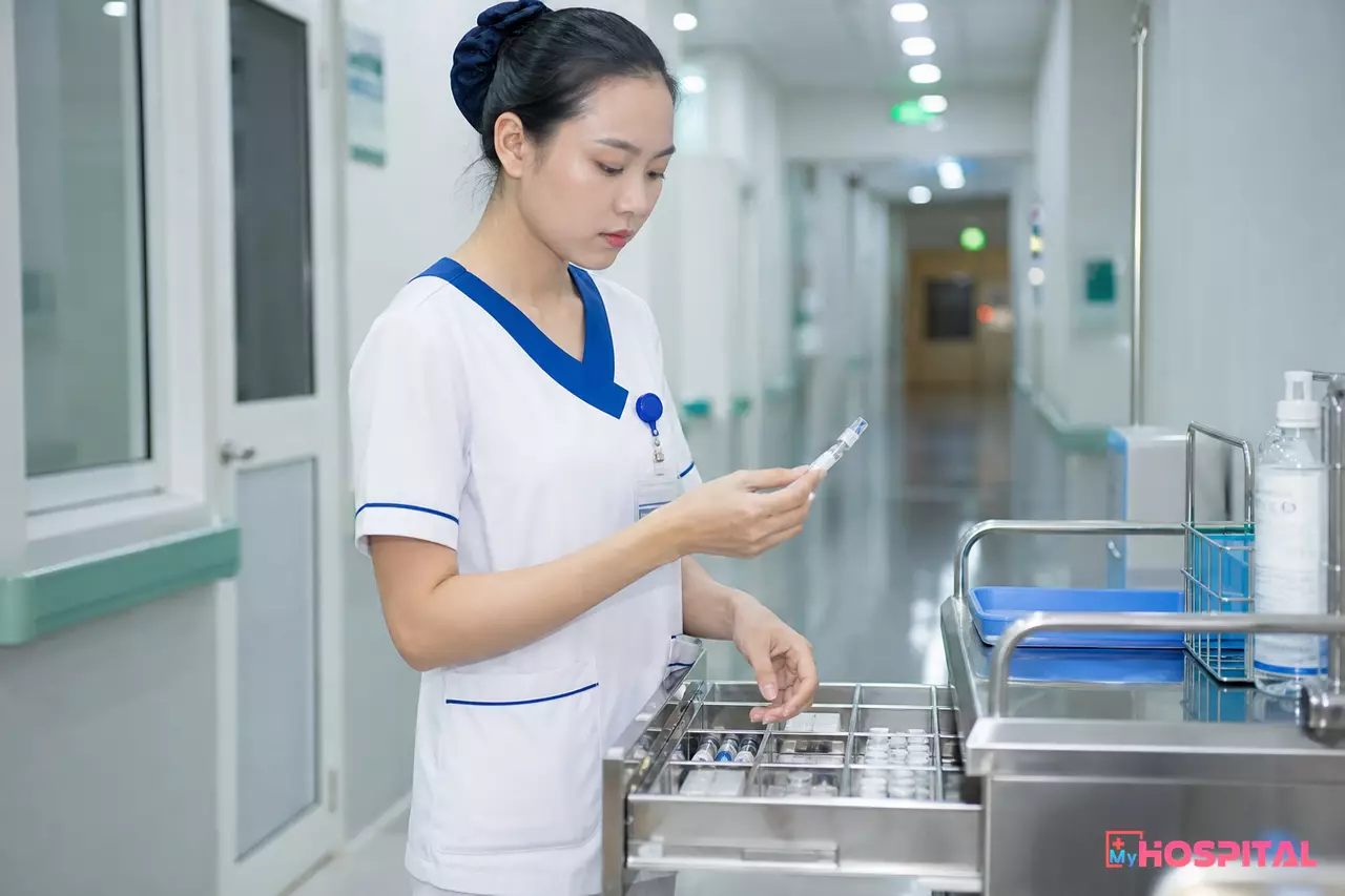 Quản Lý Thuốc Tủ Trực: Kiểm Soát Cơ Số Thuốc Cấp Cứu