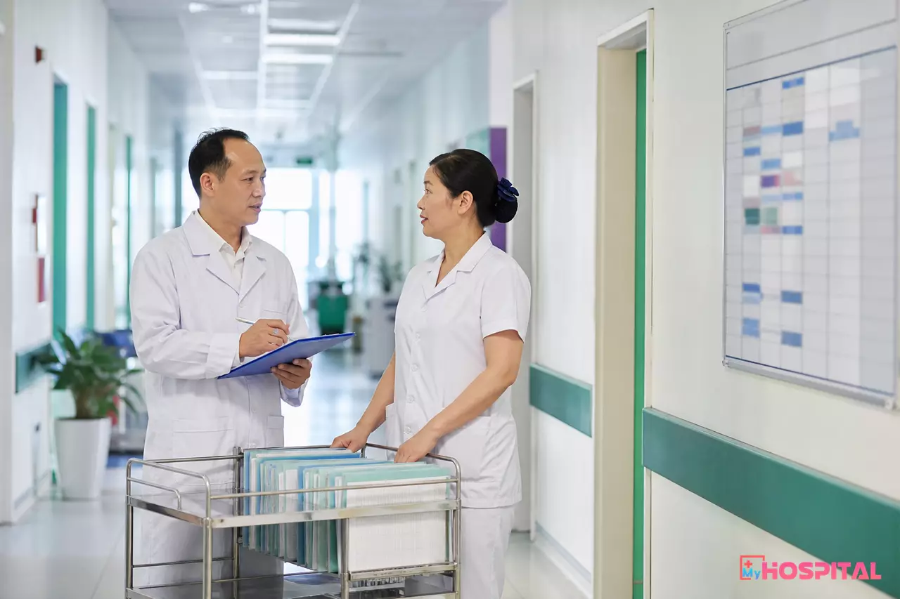 Điều dưỡng trưởng và quản lý chất lượng trao đổi về số liệu an toàn người bệnh